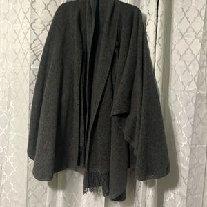 Alpaca cape, beautiful.   Excellent condition..  Attached scarf covered buttons